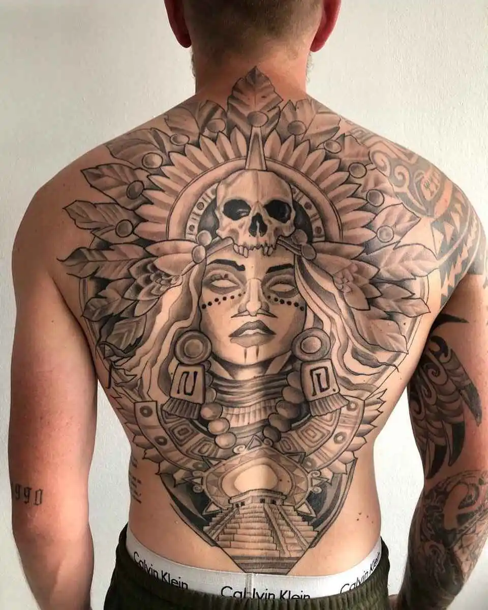 Black & Grey Tattoo Detailfoto